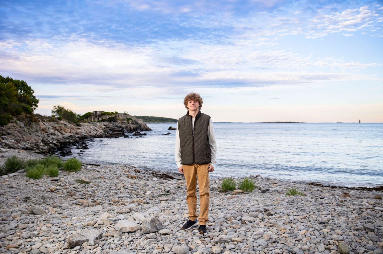 Maine coastal senior portrait — Studio44 North